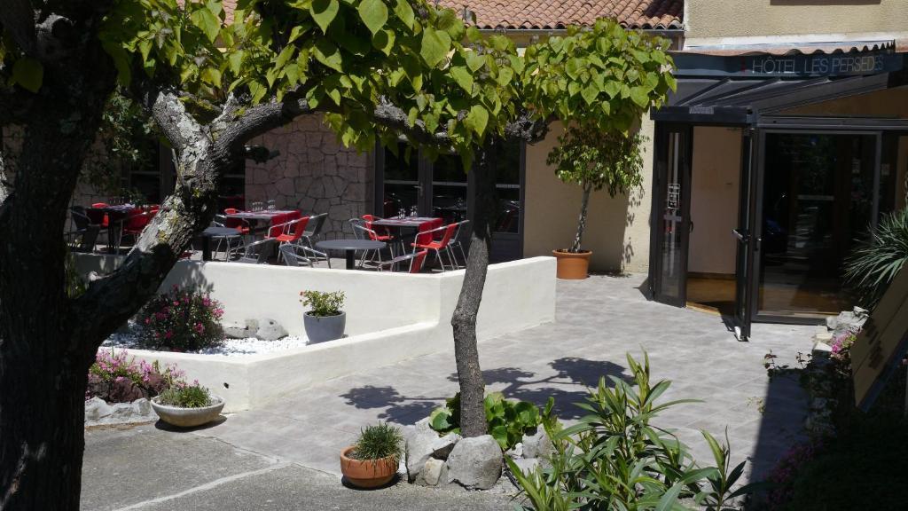 Hotel Les Persedes Lavilledieu  Exterior foto