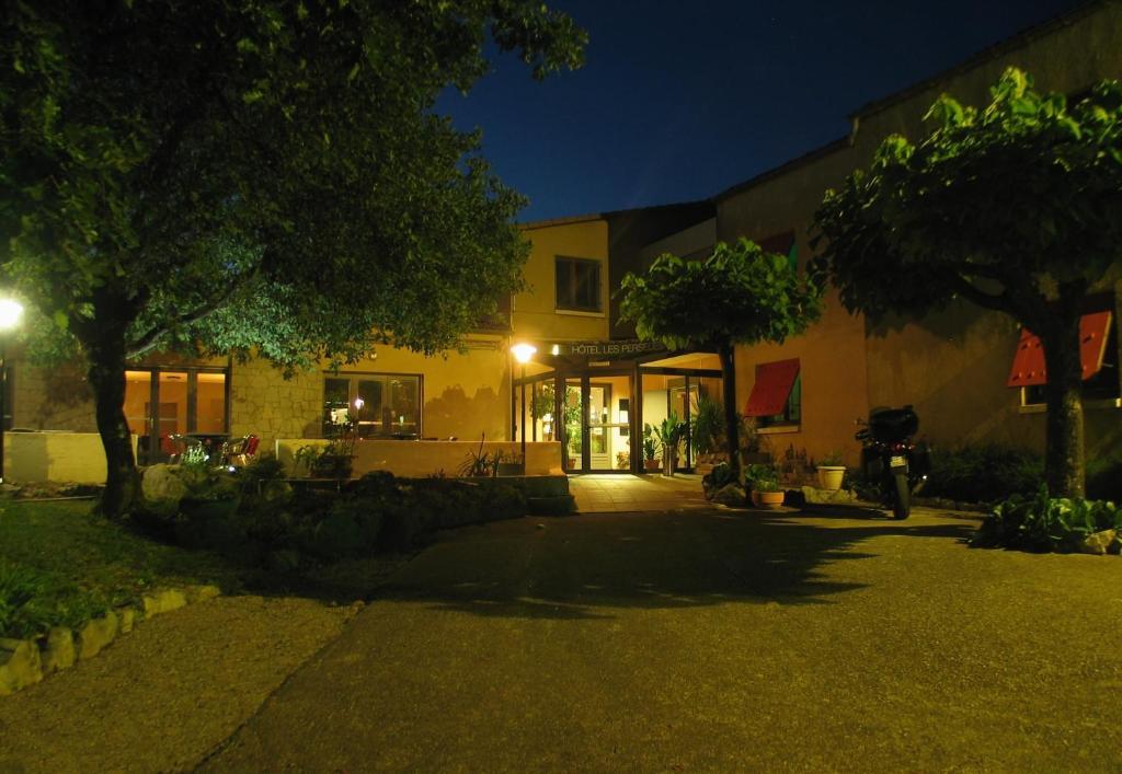 Hotel Les Persedes Lavilledieu  Exterior foto